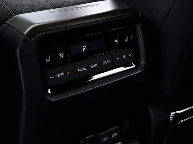 Toyota Prado — Фото автомобиля 17