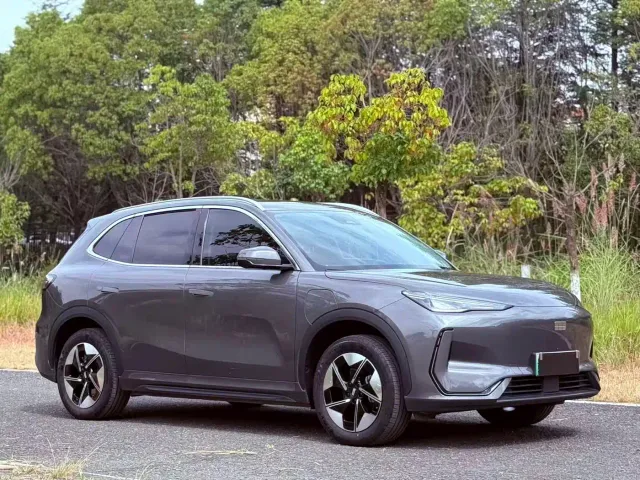 Geely Galaxy E5 — Фото автомобиля 3