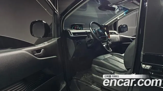 Hyundai Staria — Фото автомобиля 15