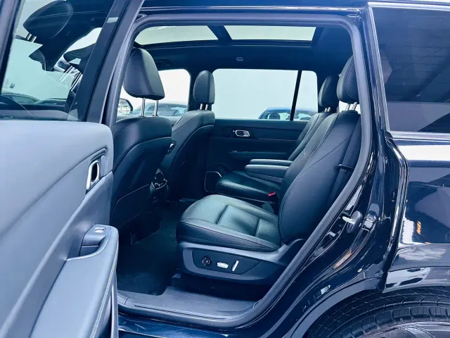 Li Auto ONE — Фото автомобиля 9