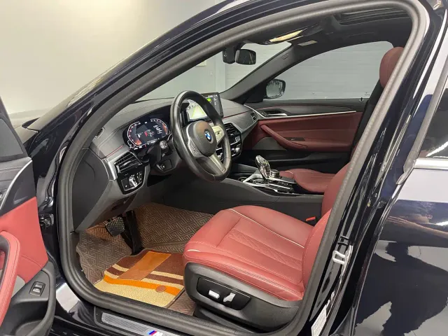 BMW 5 Series — Фото автомобиля 18