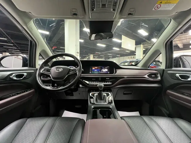 GAC Trumpchi M6 — Фото автомобиля 10