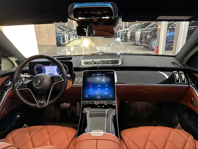 Mercedes-Benz Maybach S-Class — Фото автомобиля 15
