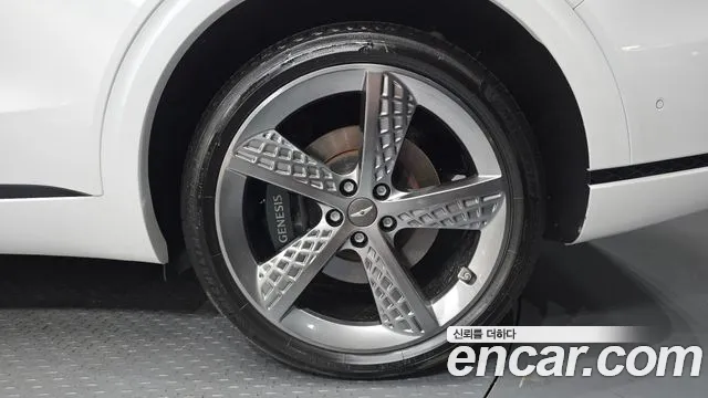 Genesis GV70 2.2 Дизель AWD — Фото автомобиля 19