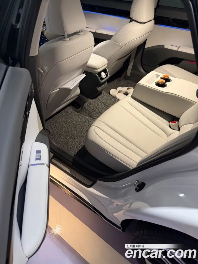 Hyundai Grandeur GN7 — Фото автомобиля 8