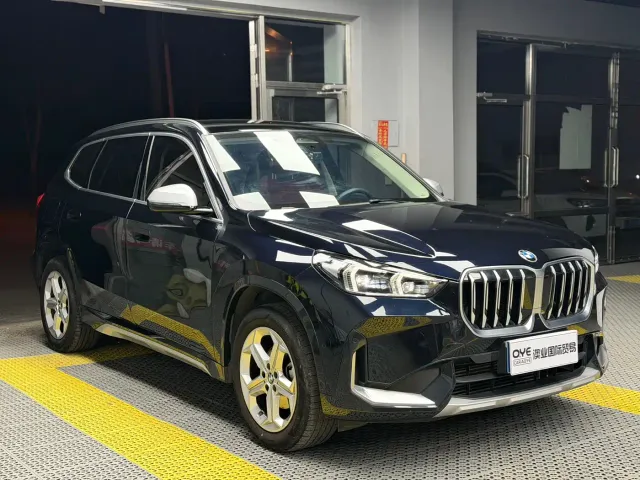 BMW X1 — Фото автомобиля 3