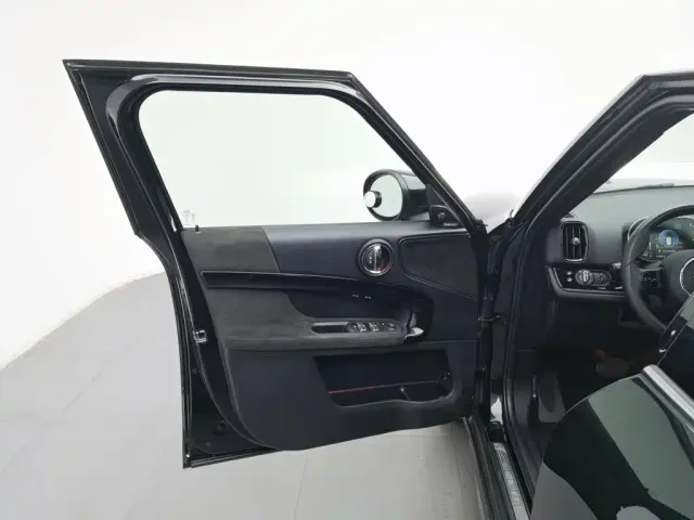 MINI Countryman — Фото автомобиля 8