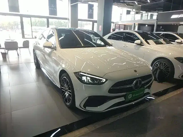 Mercedes-Benz C-Class — Фото автомобиля 3