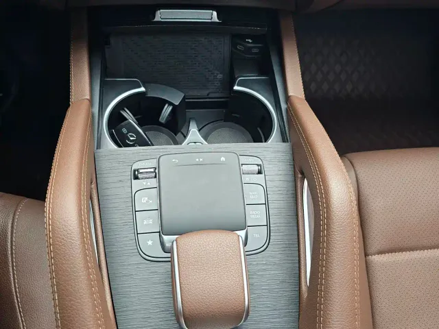 Mercedes-Benz GLE-Class — Фото автомобиля 25