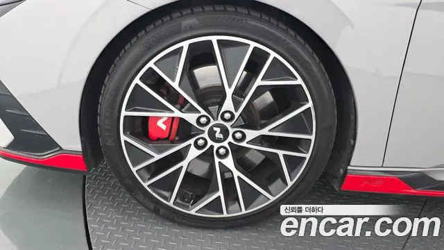 Hyundai AVANTE — Фото автомобиля 5