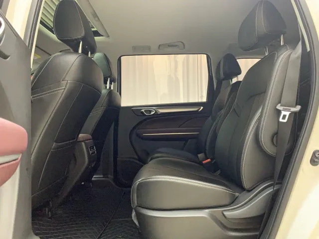 GAC Trumpchi M6 — Фото автомобиля 14