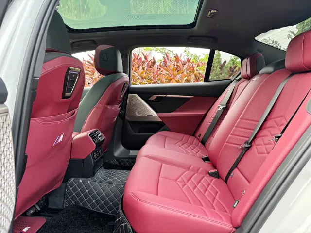 BMW 5 Series — Фото автомобиля 6