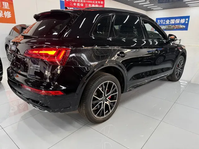 Audi Q5L — Фото автомобиля 4