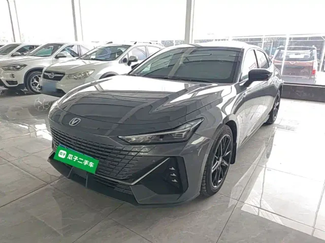 Фотография автомобиля — Changan UNI-V