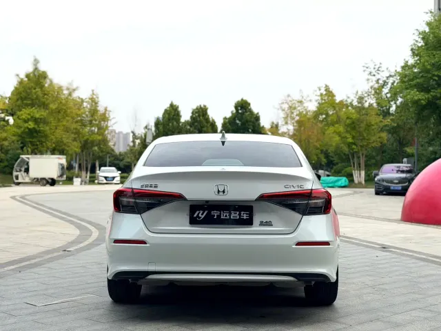 Honda Civic — Фото автомобиля 20