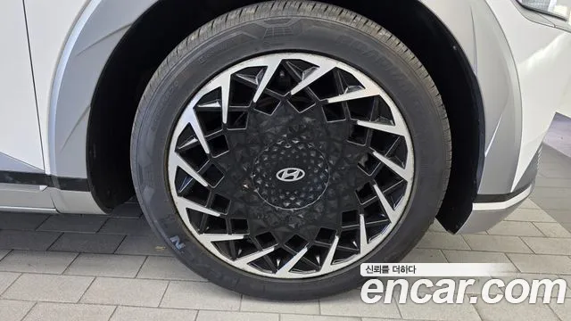Hyundai Ioniq 5 — Фото автомобиля 6