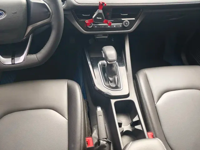 Ford Escort — Фото автомобиля 6