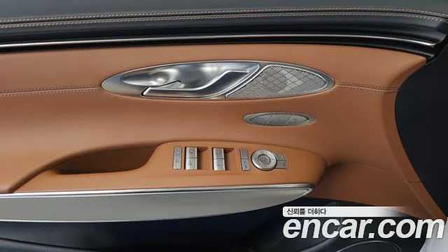 Genesis GV70 — Фото автомобиля 27
