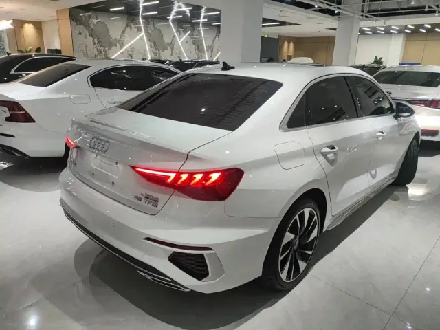 Audi A3 — Фото автомобиля 3