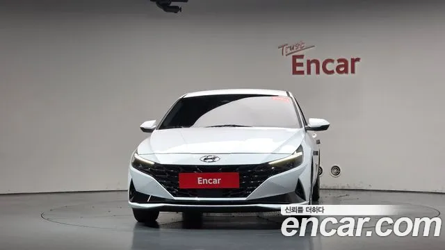 Hyundai Avante CN7 — Фото автомобиля 3