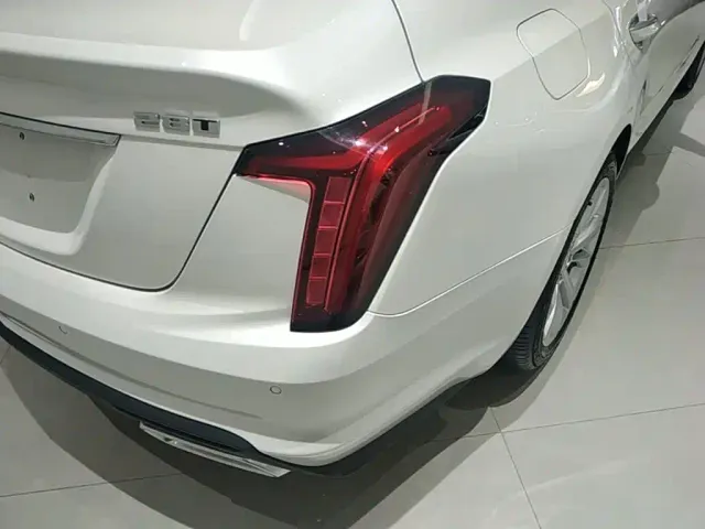 Cadillac CT5 — Фото автомобиля 7