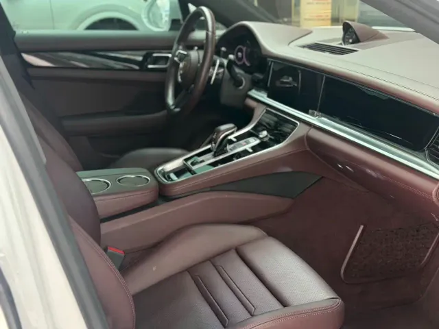 Porsche Panamera — Фото автомобиля 8