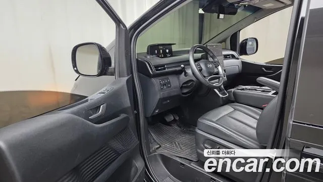 Hyundai Staria Staria 4WD Tourer 9 мест — Фото автомобиля 10