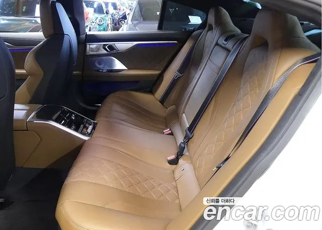 BMW M8 — Фото автомобиля 18