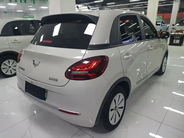 Wuling Bingo — Фото автомобиля 6