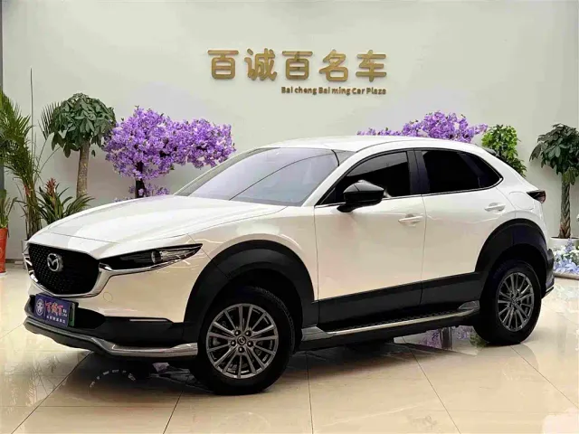 Фотография автомобиля — Mazda CX-30 EV