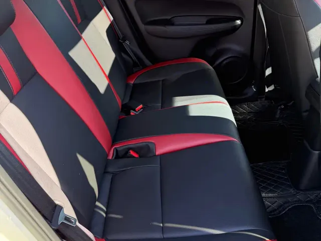 Honda Fit — Фото автомобиля 14