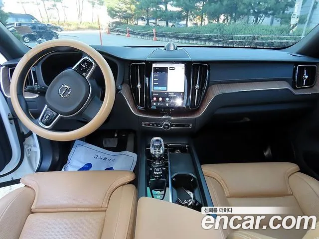 Volvo XC60 2nd Gen — Фото автомобиля 7