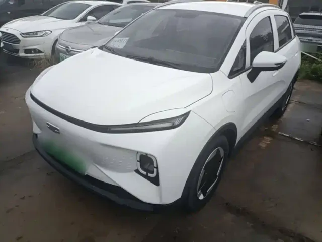 Фотография автомобиля — Geely Geometry E Firefly