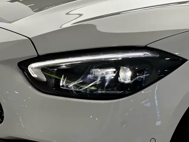 Mercedes-Benz C-Class — Фото автомобиля 6