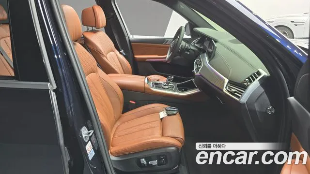 BMW X5 xDrive 40i M Sport — Фото автомобиля 10