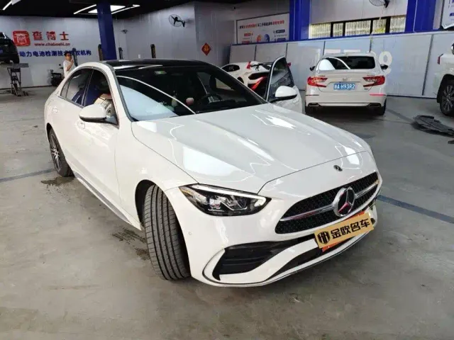 Mercedes-Benz C-Class — Фото автомобиля 4