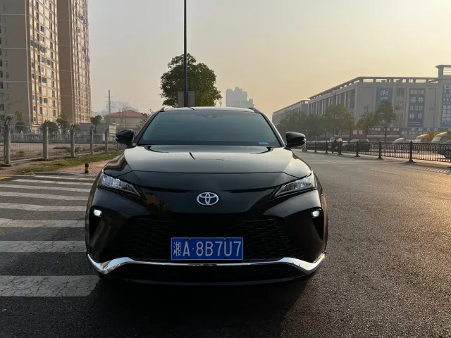 Toyota Venza — Фото автомобиля 2
