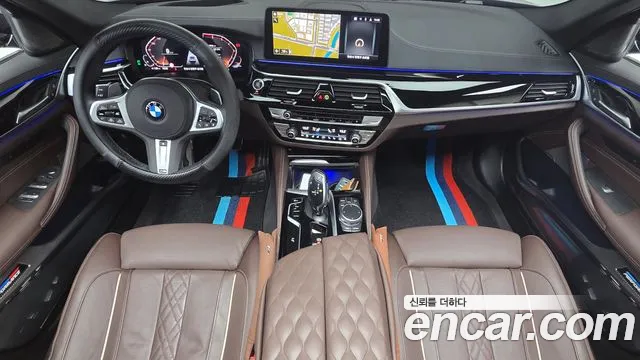 BMW 5 Series G30 — Фото автомобиля 10