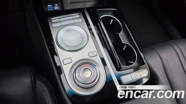 Genesis G80 Бензин 2.5 турбо 2WD — Фото автомобиля 9