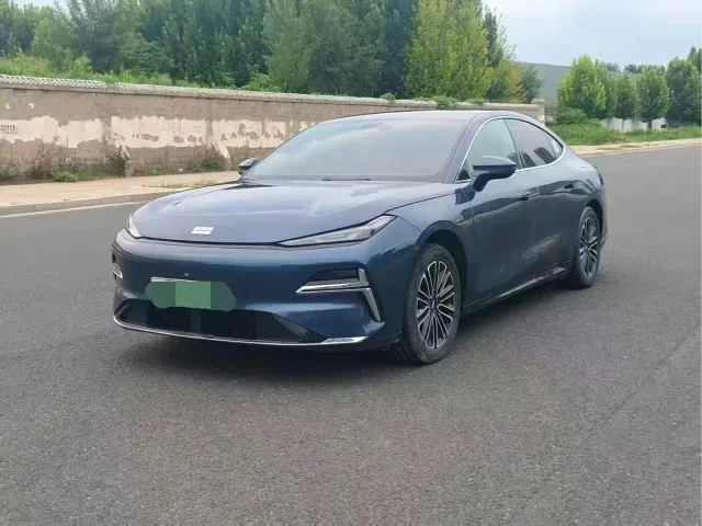 Фотография автомобиля — Geely Galaxy Xingyao 8