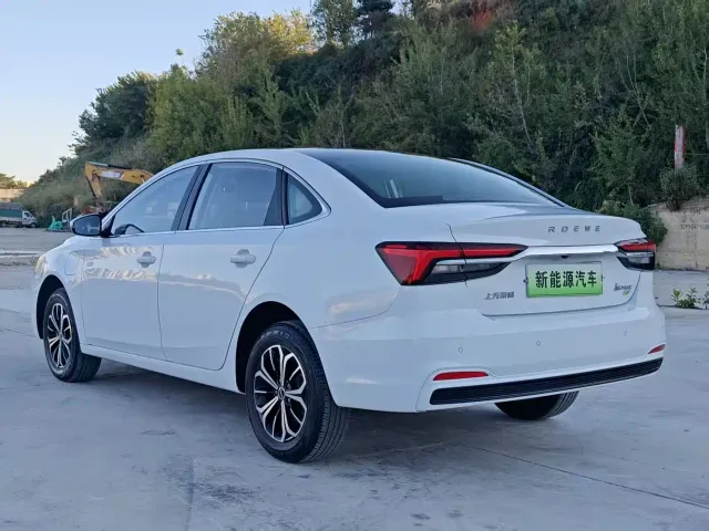 Roewe i6 MAX EV — Фото автомобиля 10