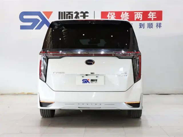 GAC Trumpchi M8 — Фото автомобиля 5