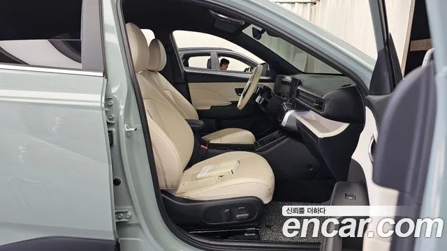 Hyundai Kona Kona (SX2) Бензин 2.0 2WD — Фото автомобиля 11