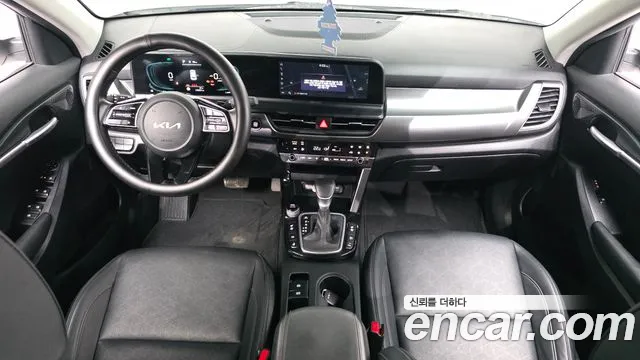 Kia Seltos — Фото автомобиля 10