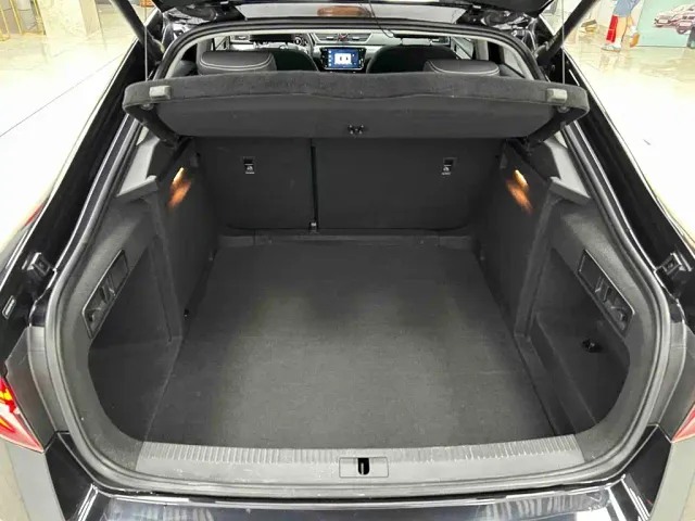 Skoda Superb — Фото автомобиля 21
