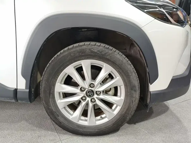 Toyota Corolla Cross — Фото автомобиля 17