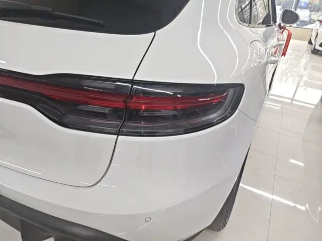 Porsche Macan — Фото автомобиля 7