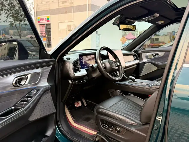 GAC Trumpchi GS8 — Фото автомобиля 4