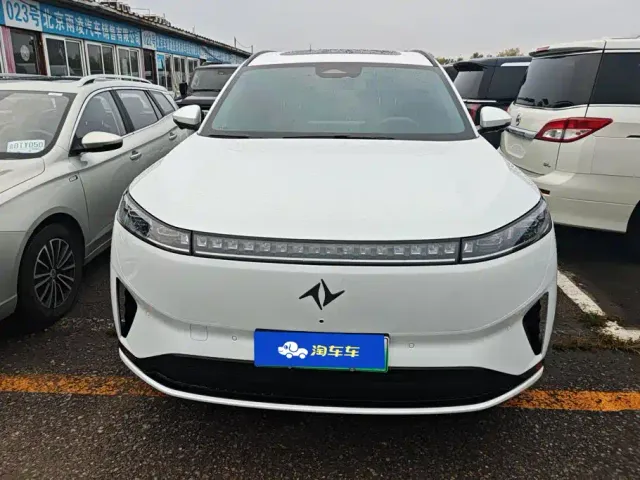 Dongfeng eπ 008 — Фото автомобиля 2
