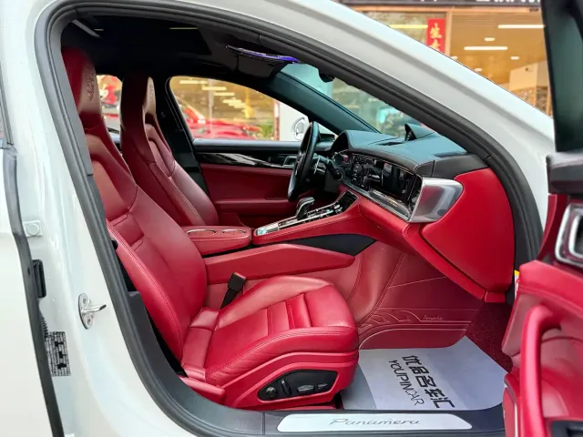 Porsche Panamera — Фото автомобиля 21
